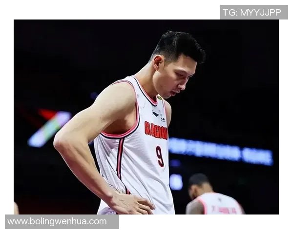 易建联：从篮球场的传奇到人生舞台的多重角色探寻与成长之路